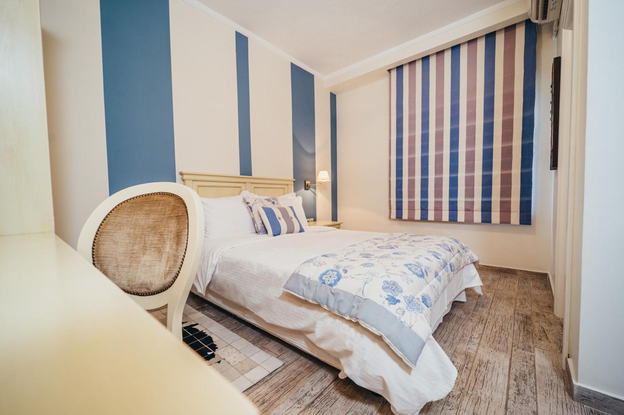 To Spiti Tis Sofias Hotel Kastoria Eksteriør billede