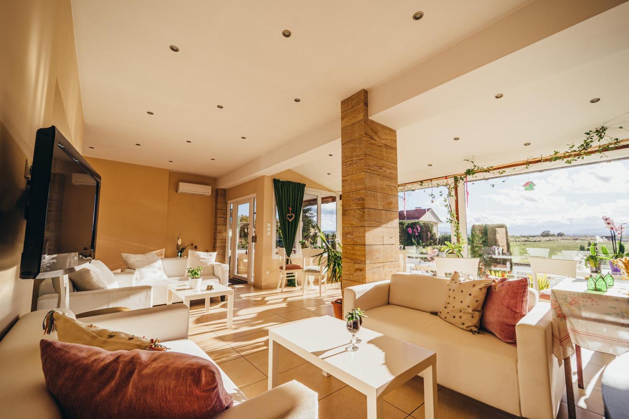 To Spiti Tis Sofias Hotel Kastoria Eksteriør billede