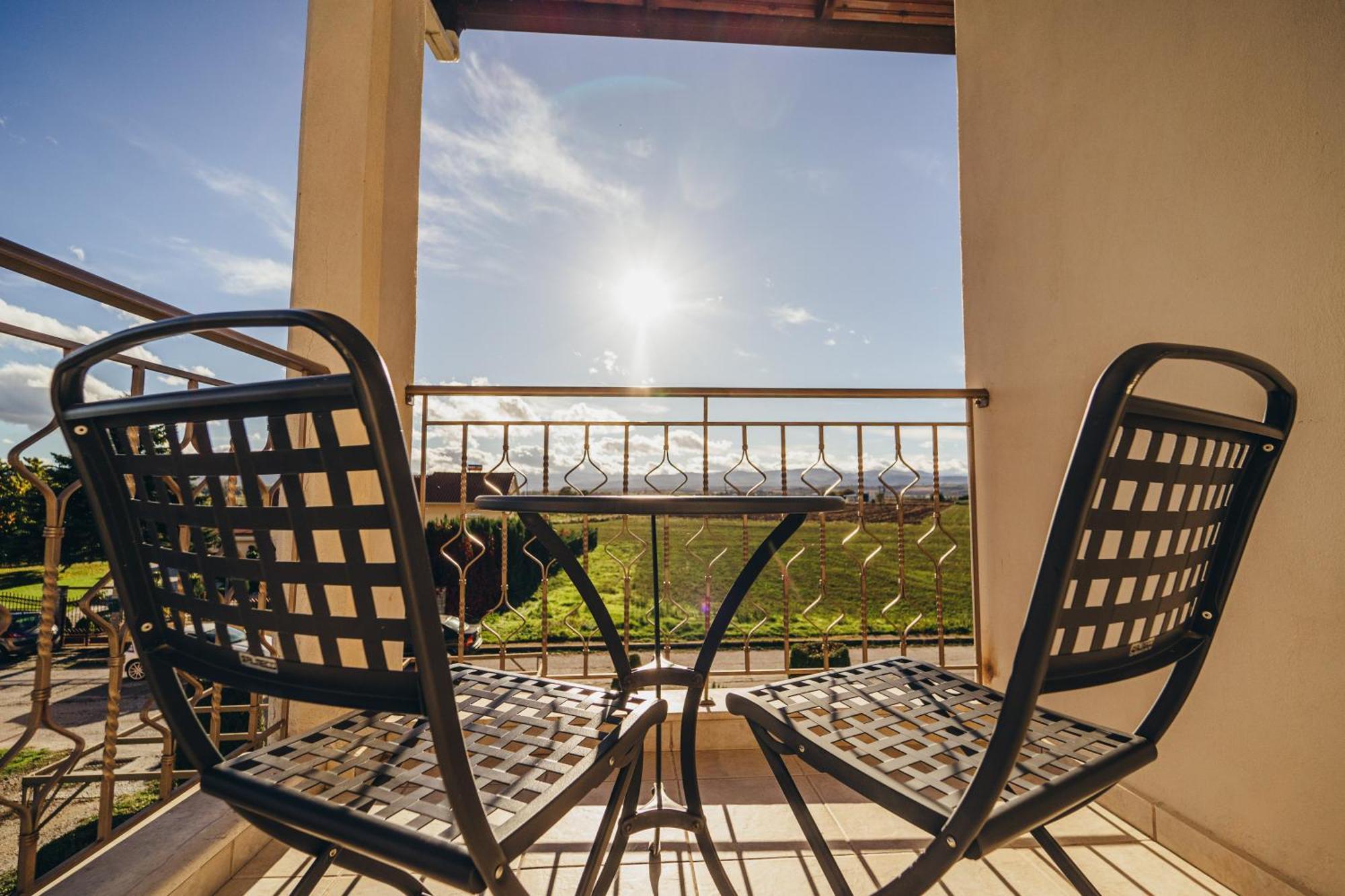 To Spiti Tis Sofias Hotel Kastoria Eksteriør billede