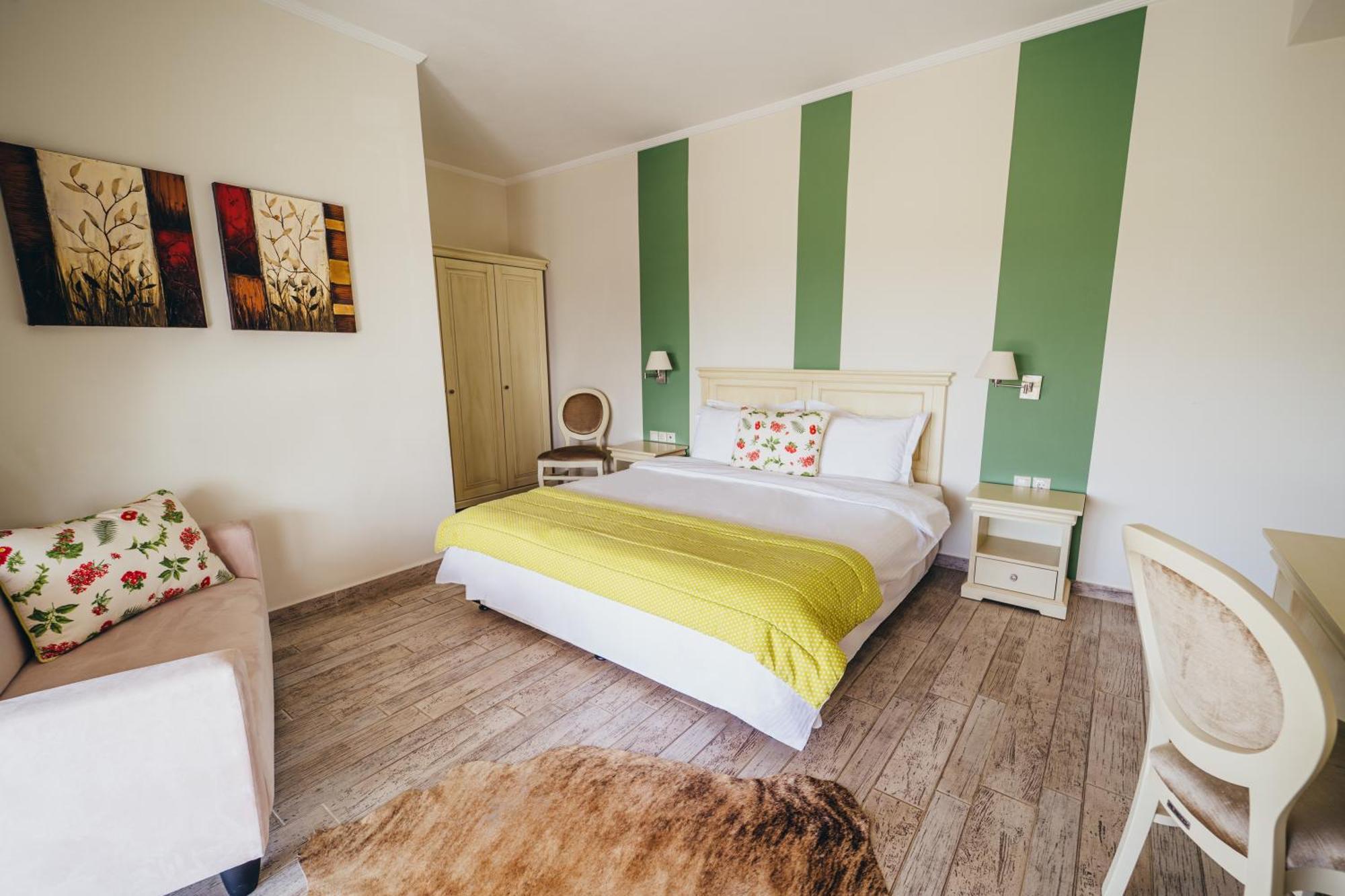 To Spiti Tis Sofias Hotel Kastoria Eksteriør billede